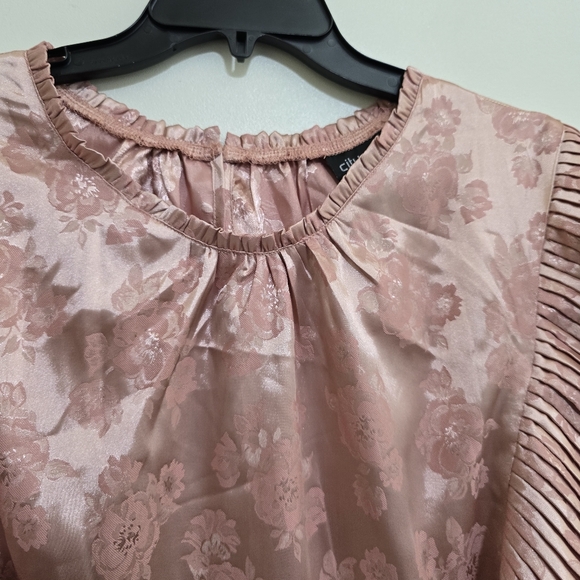 CITY‎ CHIC ophelia Tea Rose Pleated Satin Floral Elegant Blouse XXL Pink - Picture 6 of 16